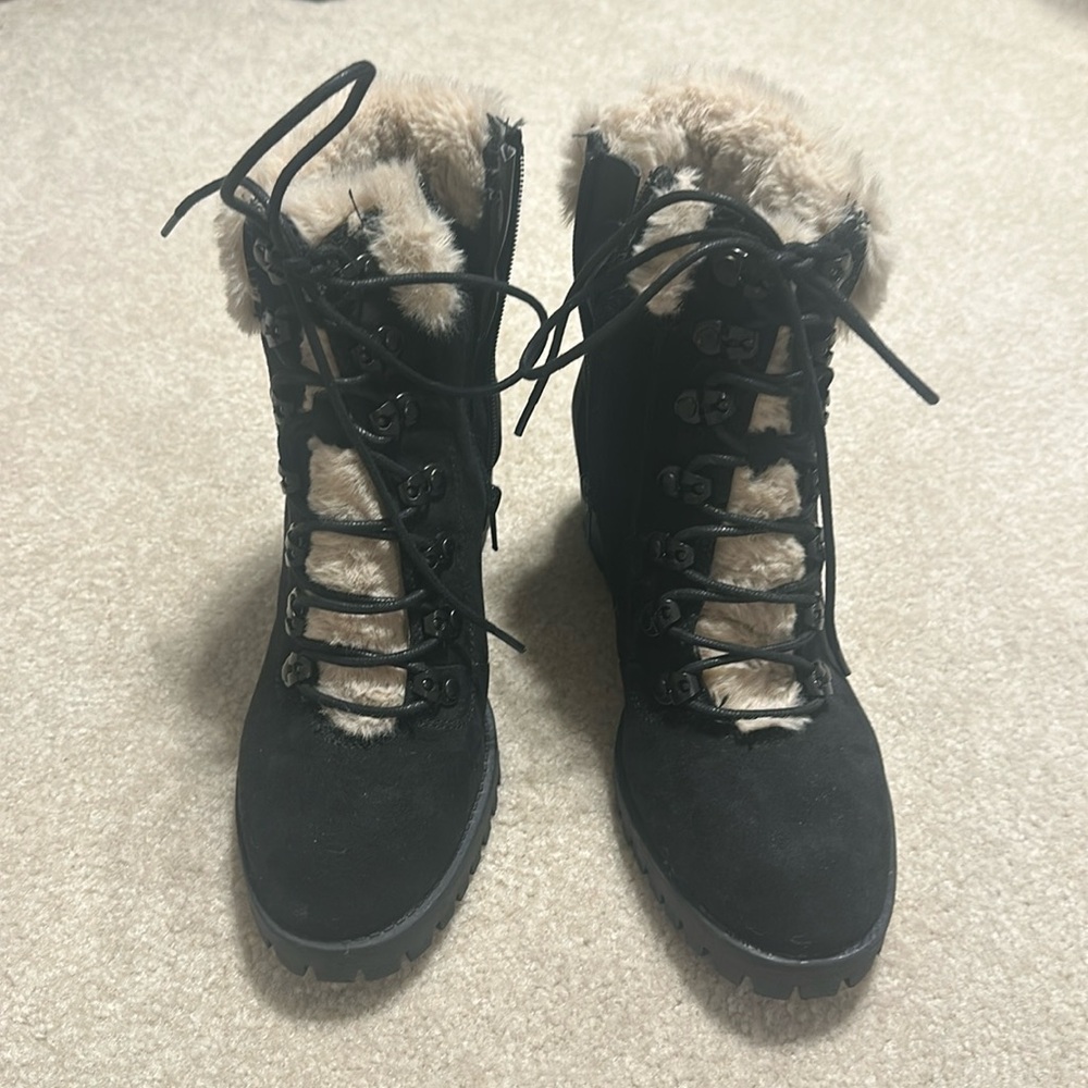 Madden Girl ankle boots.   Faux fur.    Never worn.